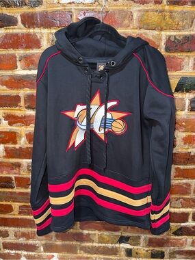 Philadelphia 76ers Black Oversized Hoodie with Red & Gold Stripe Detail, Medium